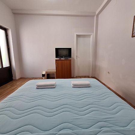 Studio Apartments Oleg オフリド エクステリア 写真