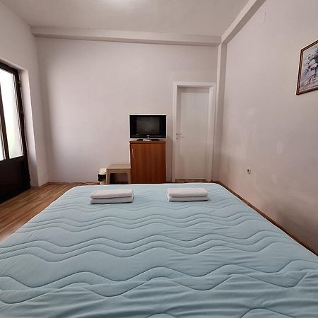 Studio Apartments Oleg オフリド エクステリア 写真