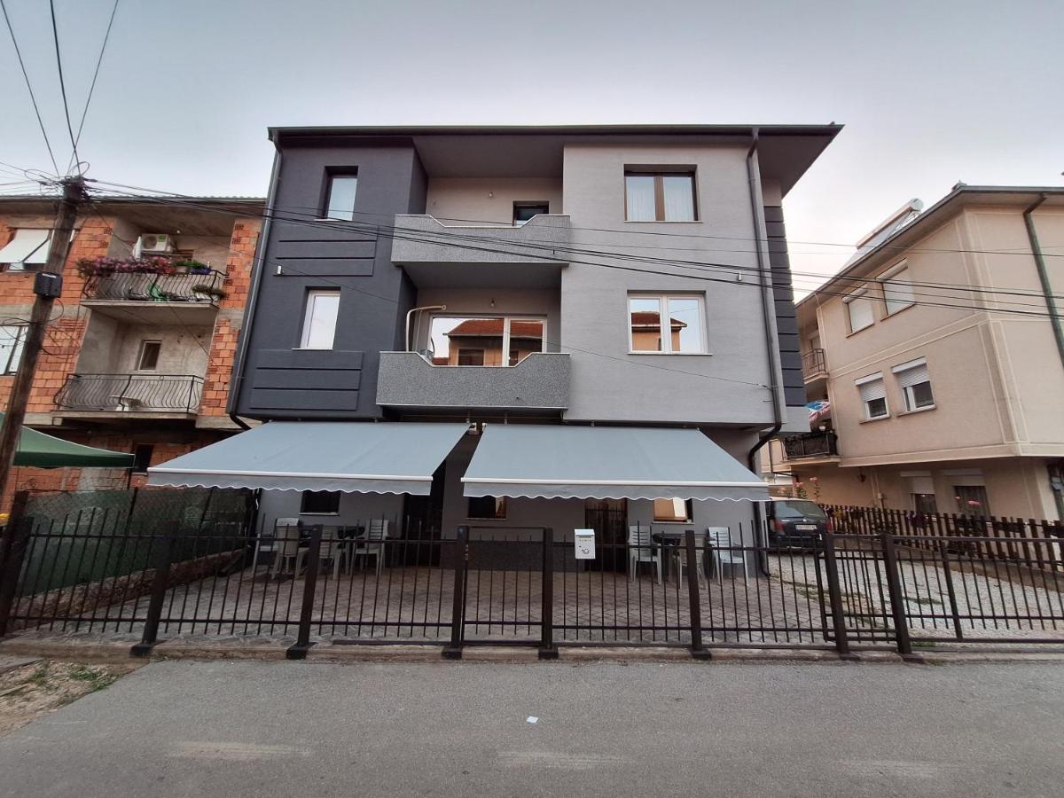 Studio Apartments Oleg オフリド エクステリア 写真
